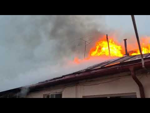 incendiu case Baicoi, Prahova, din cauza unei afumatori improvizate