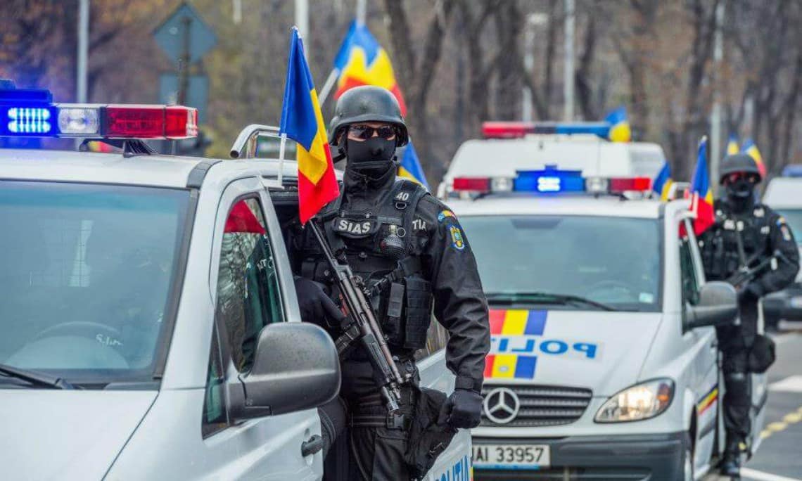 CERCETAT PENTRU TRAFIC DE DROGURI