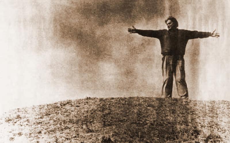 Nichita: „Nu credeam să-nvăț a muri vreodată” – cel mai frumos vers care s-a scris vreodată în limba română. Profesorul Pavel Chirilă, de gardă la moartea lui Nichita Stănescu (+13 decembrie 1983). Mărturia sorei Poetului – VIDEO