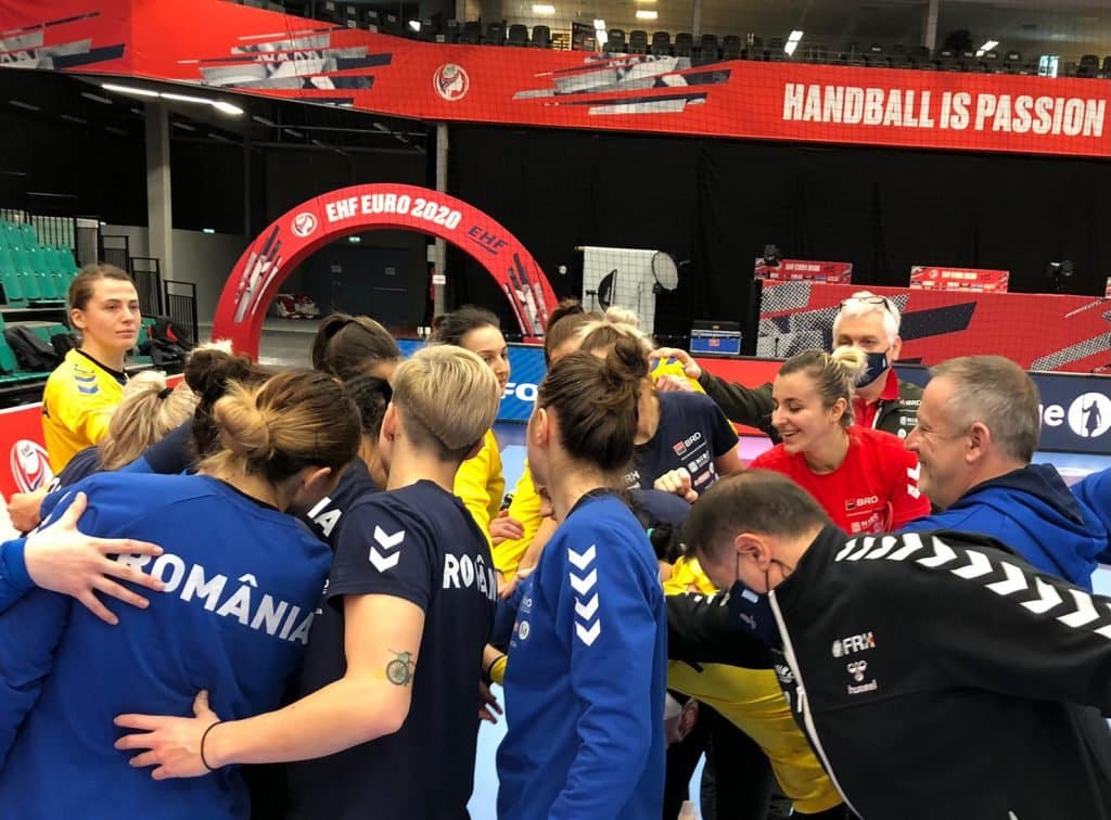 România a obținut prima victorie la Campionatul European de handbal feminin