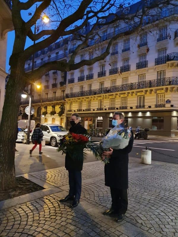 Diplomați din România și Republica Moldova, omagiu la statuia lui Mihai Eminescu din Paris