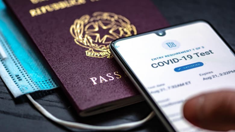 Bruxelles: Eurodeputații vor să grăbească adoptarea adeverinței verzi, un așa-zis pașaport COVID