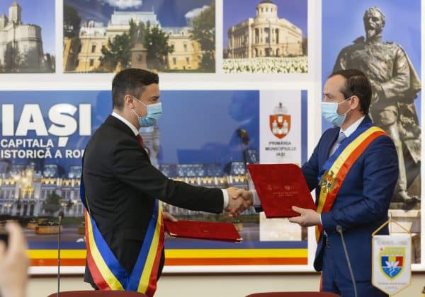 Municipiile Iași și Cahul s-au înfrățit de Ziua Unirii Basarabiei cu România. Primarul Chirica: Văd în viitorul nu foarte îndepărtat oportunitatea reunificării