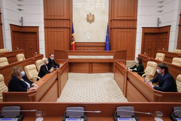 Pentru Moldova insistă pe lângă Maia Sandu: Golovatiuc, cea mai bună variantă