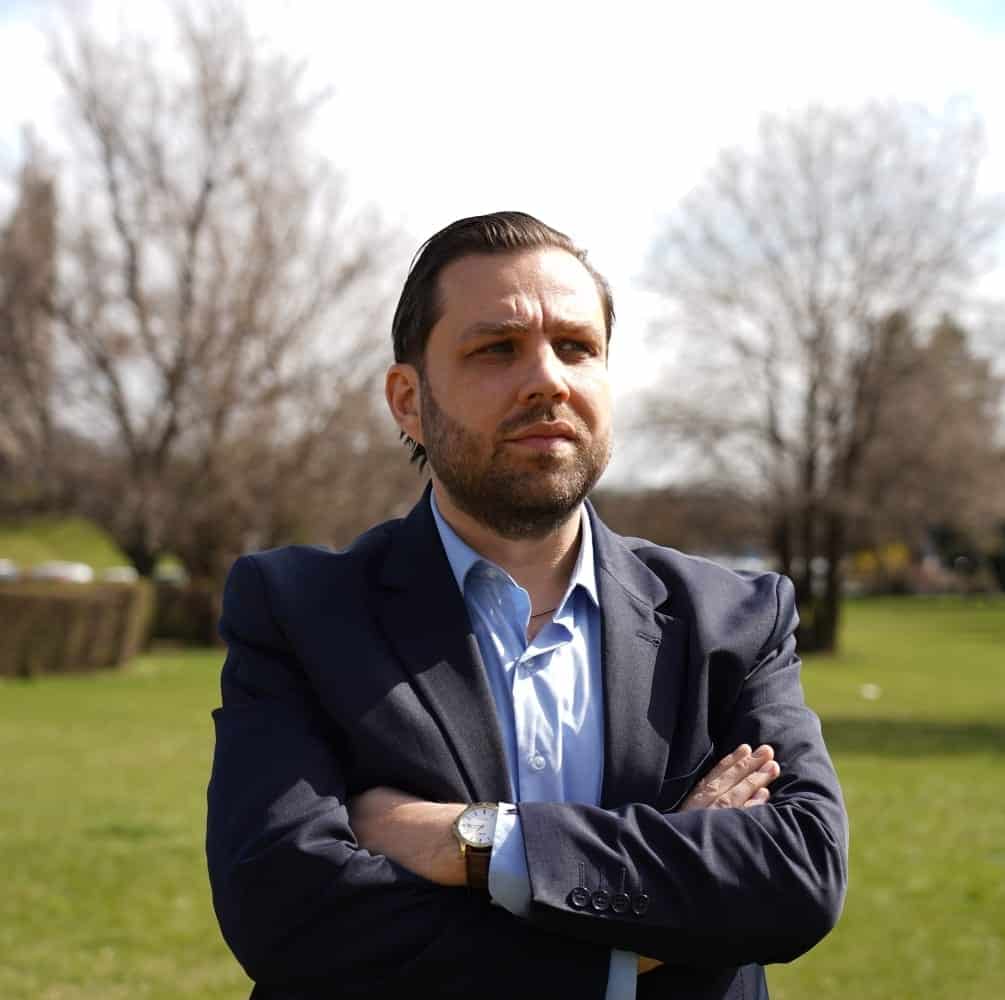 Se moare o singură dată. Voi ne omorâți în fiecare zi!!! – CRITICII.RO