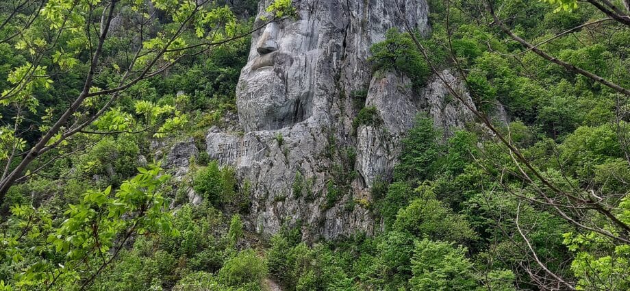 Chipul lui Decebal –  Cazanele Mici ale Dunării