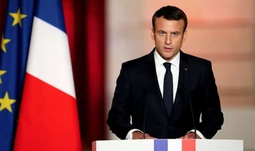 Macron, după ce a fost pălmuit pe stradă: Este un fapt izolat
