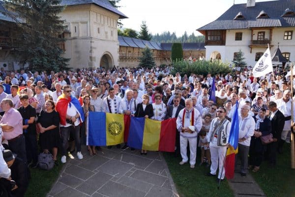 Președintele Academiei Române, mesaj de la Putna pentru românii din Basarabia, nordul Bucuvinei și de pretutindeni ~ InfoPrut