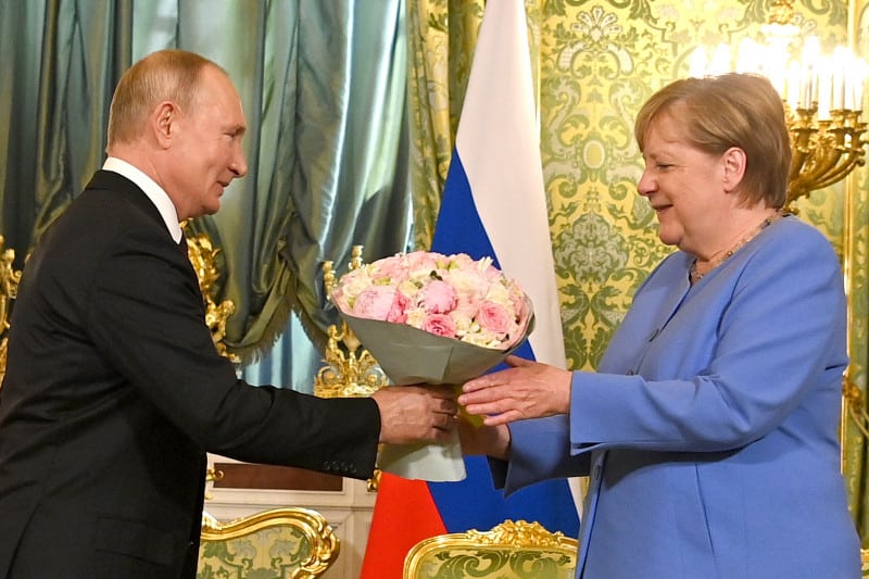 Merkel și Putin s-au întâlnit la Kremlin