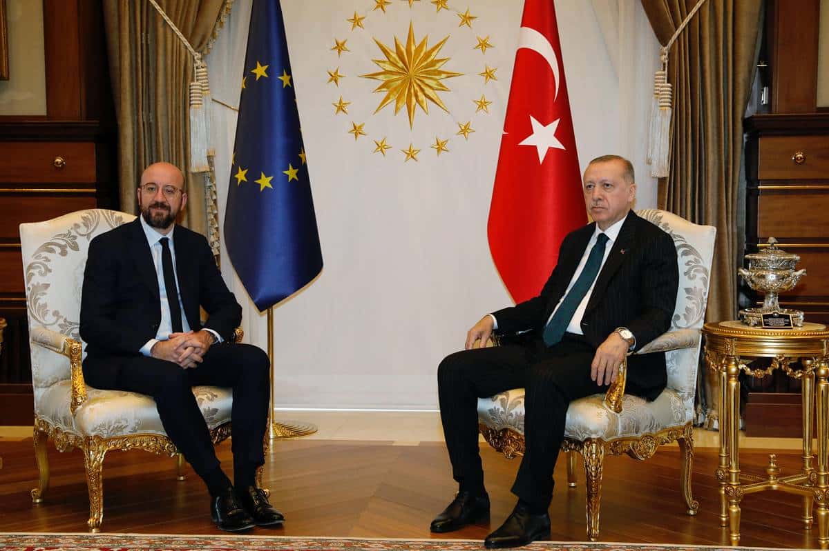 Erdogan vrea un loc în armata europeană dar, și mai mult, un loc în UE