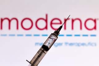Doi japonezi tineri şi sănătoşi au murit, după vaccinarea cu doze contaminate de Moderna