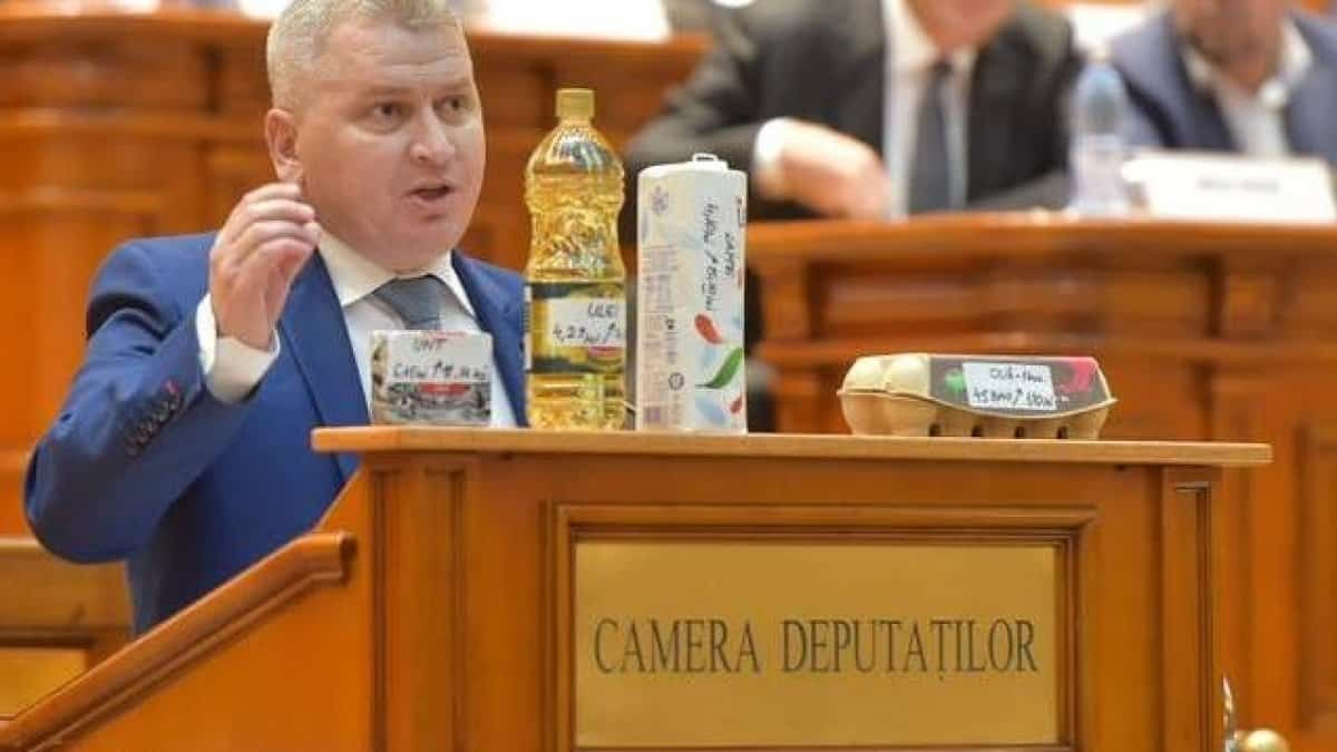 Când îl vedeți pe Florin Roman nu vi se face dor de Ciordache?
