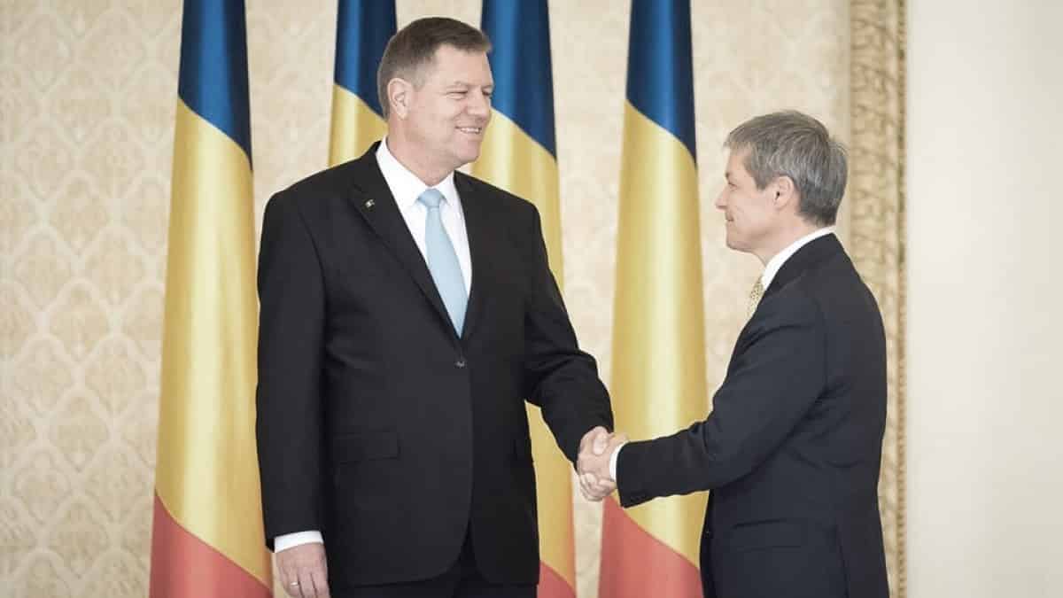 Dacă Cioloș nu-și depune imediat mandatul, nu mai prost, e ticălos – 60m.ro