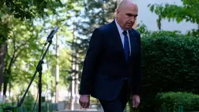 Bolojan îi demite prin decret pe liberalii care nu demisionează până la ora 12