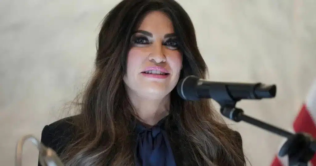 Demisă de Trump, Kimberly Guilfoyle respinge acuzațiile pe X și îi reafirmă loialitatea