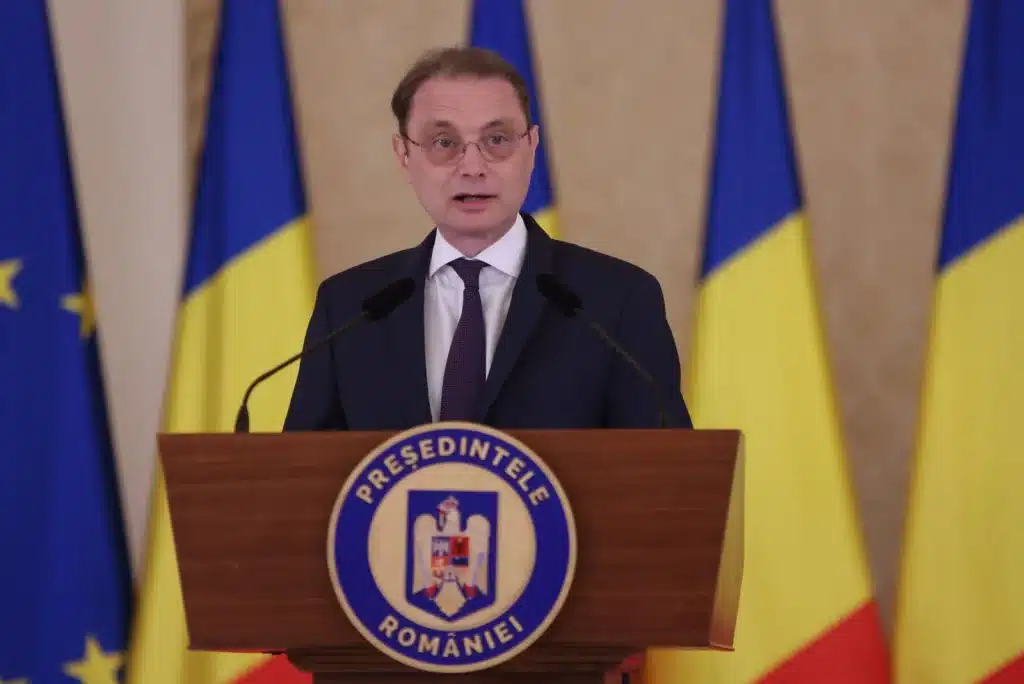 Pilonul II de pensii există și va exista, precizează miercuri Luca Niculescu