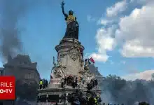 Poliția din Paris impune restricții de circulație după violențele din weekend