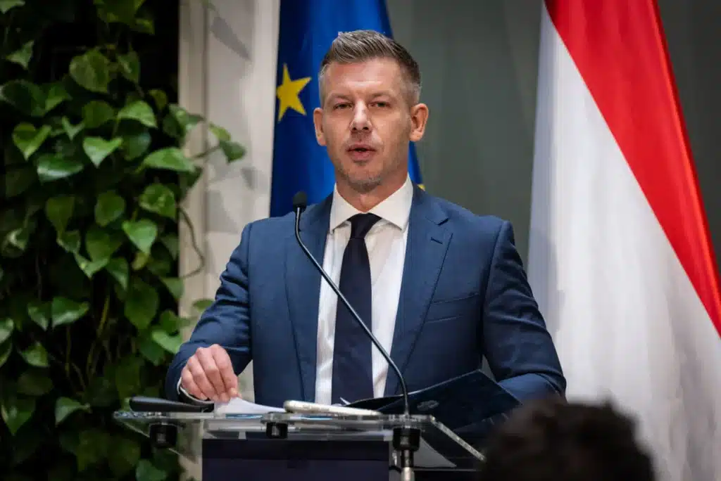 România, dată de Peter Magyar drept exemplu negativ la dezbaterea bugetului pentru 2027