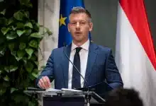 România, dată de Peter Magyar drept exemplu negativ la dezbaterea bugetului pentru 2027