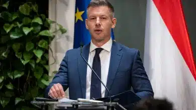 România, dată de Peter Magyar drept exemplu negativ la dezbaterea bugetului pentru 2027